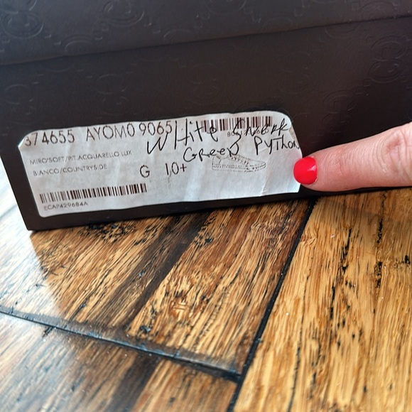 Men’s Gucci python sneaker - Picture 5 of 5